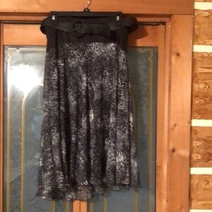 Lapis sz medium slate blue, gray, black leopard print skirt w/ belt